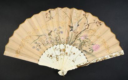 null Les carpes, Japon, vers 1890
Éventail, la feuille double en soie peinte d'un...