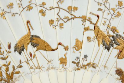 null Cranes, Japan, circa 1880
Broken ivory fan*, "Zoge-Ogi", decorated in "hiramaki-e"...