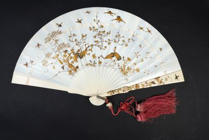 null Cranes, Japan, circa 1880
Broken ivory fan*, "Zoge-Ogi", decorated in "hiramaki-e"...