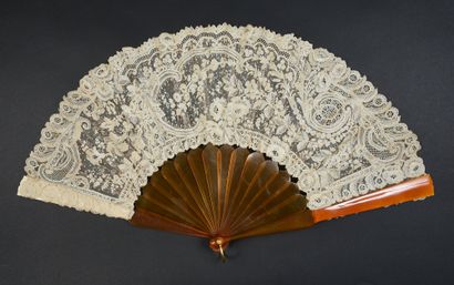 Delicate flowers, circa 1880-1890
Folded...