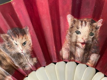 null Les chatons, vers 1880-1900
Petit éventail, la feuille double en papier peint...
