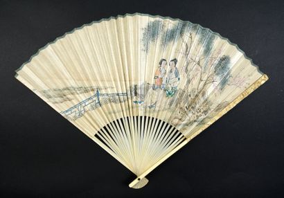 null Two young women, China, circa 1900
Folded fan, the double sheet in painted paper...