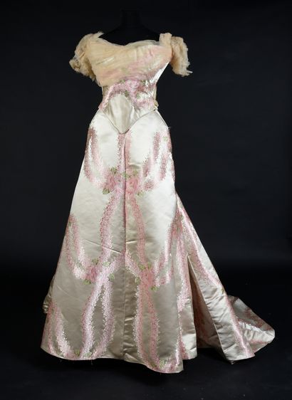 null Ball gown signed Worth, (illegible claw number) circa 1895, dress in polychrome...