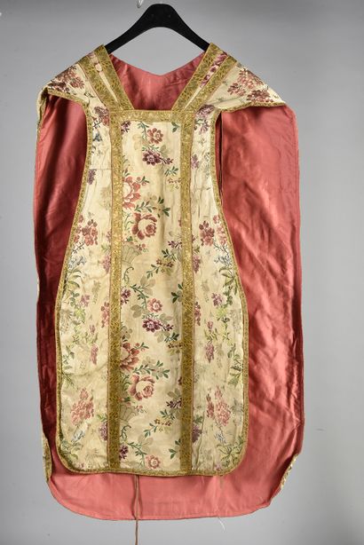 null Chasuble, second half of the XVIIIth century, brocades shaped polychrome silk,...