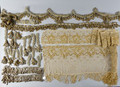  Sparkling gold and silver trimmings, probably for furnishing, circa 1900, fringe...