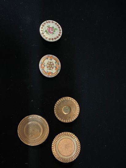 Five suit buttons, late 18th century, two...