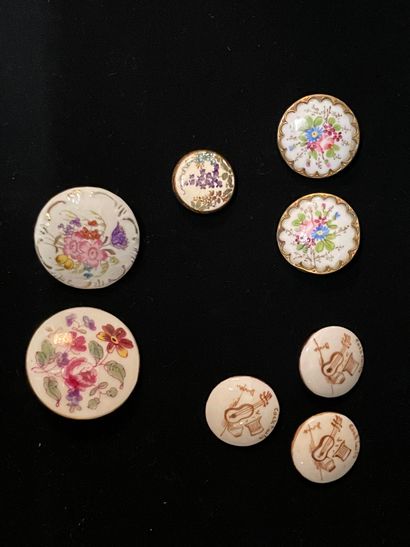  A set of eight painted porcelain buttons, second half of the 19th century, one Satsuma...