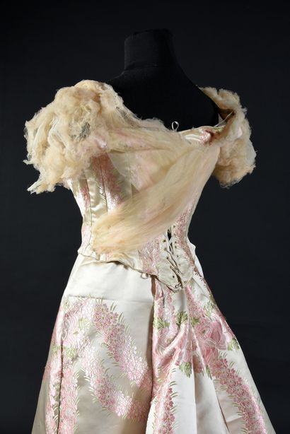 null Ball gown signed Worth, (illegible claw number) circa 1895, dress in polychrome...