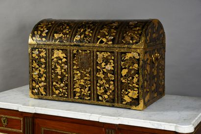 Namban lacquer chest Curved lid, chased and...