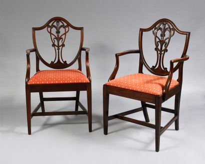 null Suite of 6 chairs and a pair of armchairs in mahogany, the openwork back decorated...