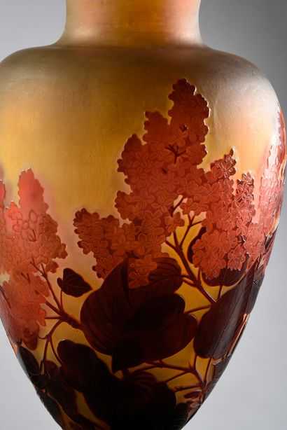 ÉTABLISSEMENT GALLÉ Vase with Lilacs.
Large baluster vase on pedestal, yellow and...