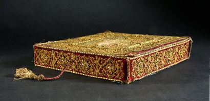 null Precious gold and silver embroidery corporalier, probably Spain, circa 1600,...
