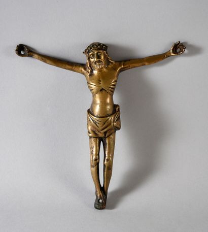 Ecole FRANÇAISE du XVe siècle 
Large Christ in hollow cast bronze, head crowned with...