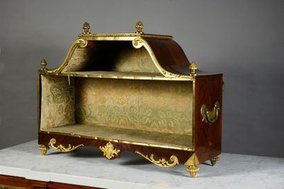 null Amaranth veneer cabinet with beautiful ornamentation of chased and gilt bronze....