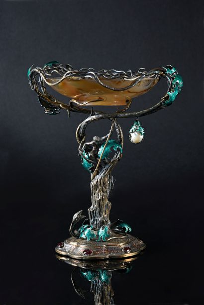 Fréderic-Jules RUDOLPHI (1808 -1872) 
Snake cup
Precious carnelian agate cup, silver...