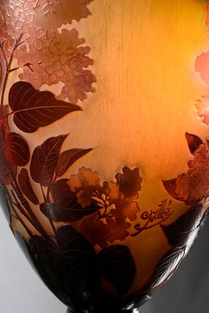 ÉTABLISSEMENT GALLÉ Vase with Lilacs.
Large baluster vase on pedestal, yellow and...