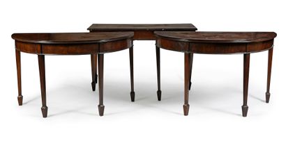 null Mahogany and mahogany veneer dining table with transformation
Can form a pair...