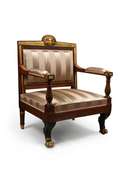 null Pair of large mahogany and mahogany veneered ceremonial armchairs, resting on...