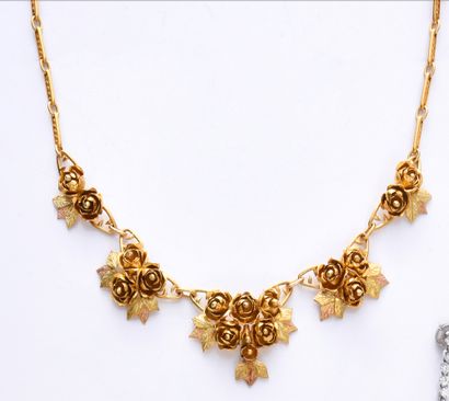 null Necklace in 585th yellow gold, composed of five articulated motifs in fall decorated...