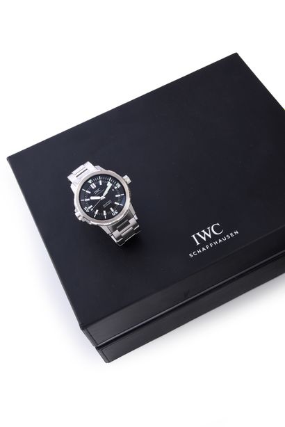 null IWC watch - Aquatimer automatic.
Reference 329002, 2017 model kept in its original...