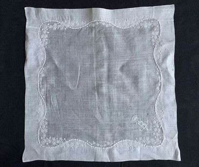 null 
Handkerchief embroidered with the coat of arms and the count's crown, 2nd half...