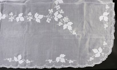 Tablecloth in embroidered organza, table...