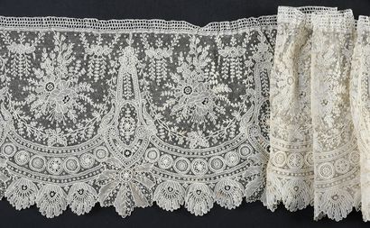 null Ruffles, dress set, needlepoint, Belgium, second half of the nineteenth century.
Beautiful...