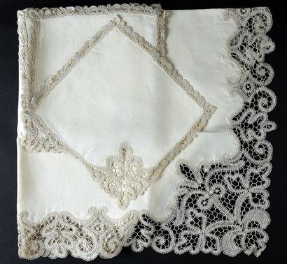  Four services of table, surrounding in lace to the spindles, Belgium, 1st half of...