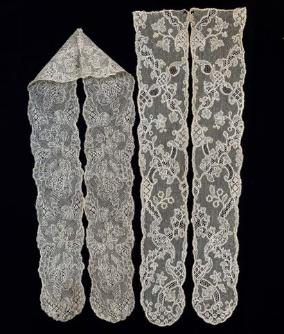 null Deux paires de barbes, Flandres et Malines, fuseaux, vers 1750-70
Les barbes...