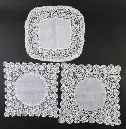 null Three large handkerchiefs with lace frame, late 19th century.
Two in Honiton...