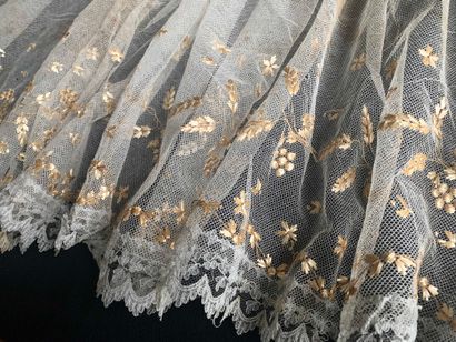 Altar front in rare tulle embroidered with...