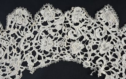 null Lace in Gros Point of Venice, needle, third quarter of the seventeenth century.
Probably...