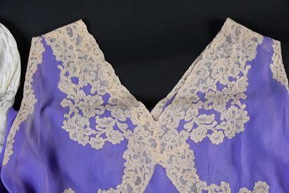 null Silk and lace lingerie, circa 1930-40. 
 Five pieces of silk and lace lingerie...