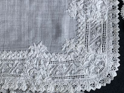 null Four embroidered handkerchiefs, 2nd half of the nineteenth century.
In linen...