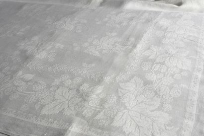 null Three damask tablecloths, 2nd half of the 19th century.
In linen damask, one...