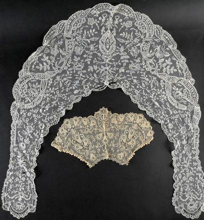 null Large collars in Brussels lace, 2nd half of the 19th century. 
 A large double...