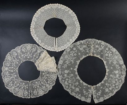 null Large lace berthe collars, England and Italy, 2nd half of the 19th century.
Three...
