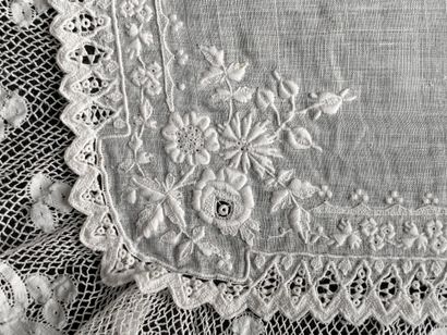 null Four embroidered handkerchiefs, 2nd half of the nineteenth century.
In linen...