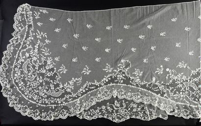 null Large ruffle, application of England, 2nd half of the 19th century.
A graceful...