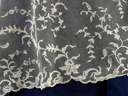 null Veil in application of Brussels, needle, 2nd half of the XIXth century.
Soft...