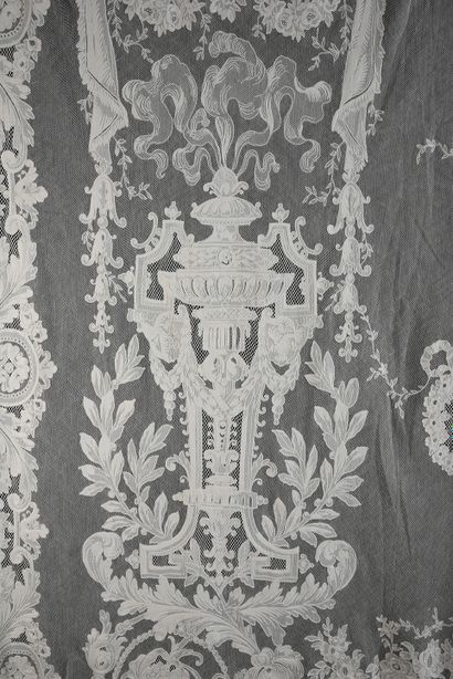 null Important Cornely embroidered blind, circa 1860-80
Spectacular neo-classical...