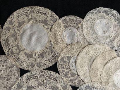 null Placemats, embroidery crowns, lace Point de Paris, spindles, early twentieth...