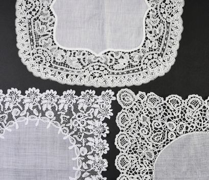 null Three large handkerchiefs with lace frame, late 19th century.
Two in Honiton...