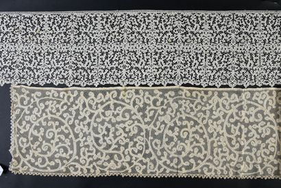 null Two large borders in lace of Milan, spindles, 2nd half of the XVIIth century.
A...