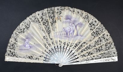 Large folded fan, painted silk and Duchesse...