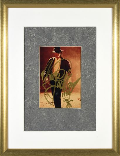null MICHAEL JACKSON (1958/2009): author, composer, performer. 1 photo signed by...
