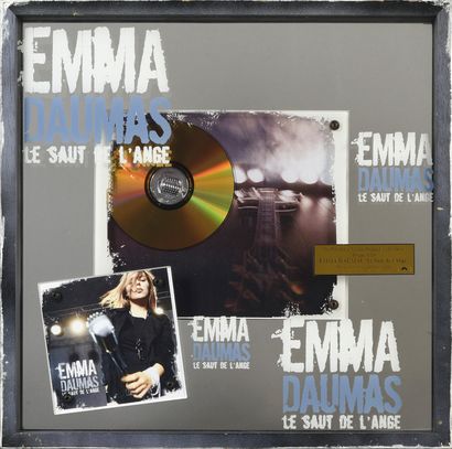  EMMA DAUMAS (1983): Auteure, compositrice et interprète. 1 disque d'or pour l'album...