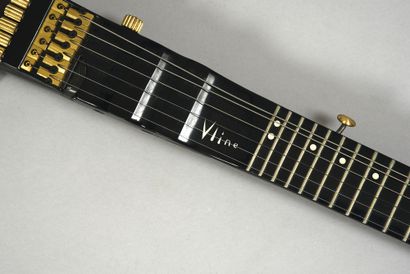  JOHNNY HALLYDAY (1943/2017): 1 Vline guitar-gun, created by Vincent Berton for Johnny...
