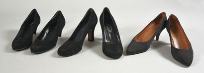  ZIZI JEANMAIRE (1924/2020): Dancer, singer and showgirl. 1 set of 3 pairs of pumps....