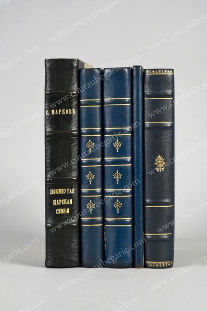 LITTÉRATURE RUSSE 
Set of 5 mismatched volumes: The Great and the Small by Serge...